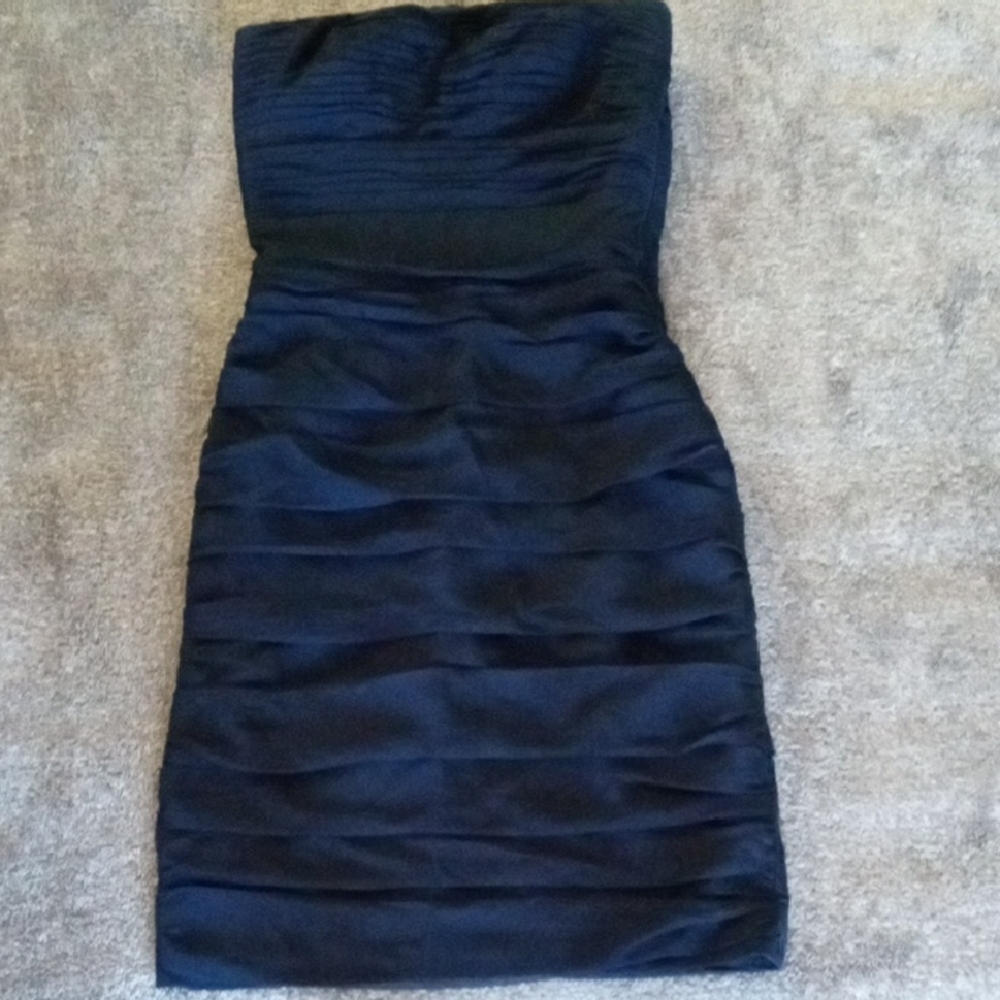 Monique Lhuillier Bridesmaid navy ruched chiffon cocktail minidress